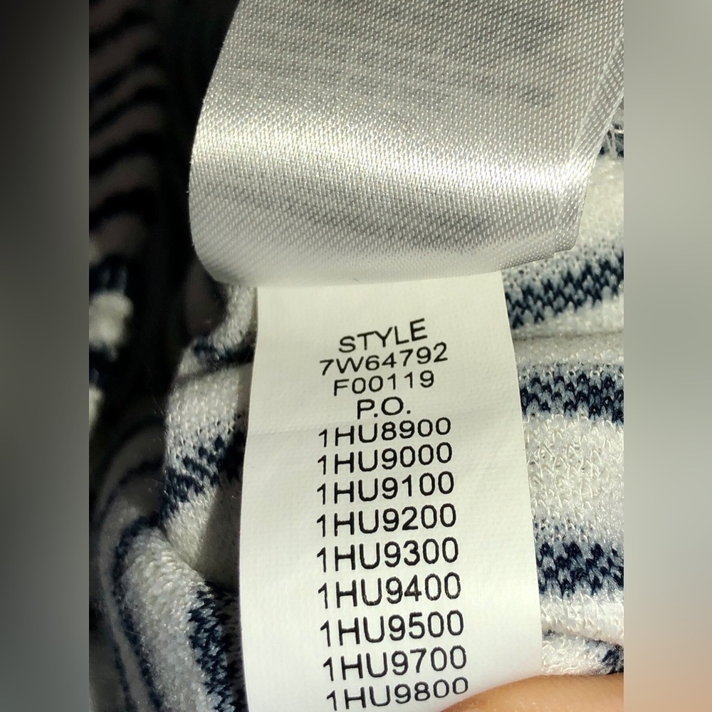 ⛄️Lucky Brand Striped Square-Neck Top - Picture 10 of 10